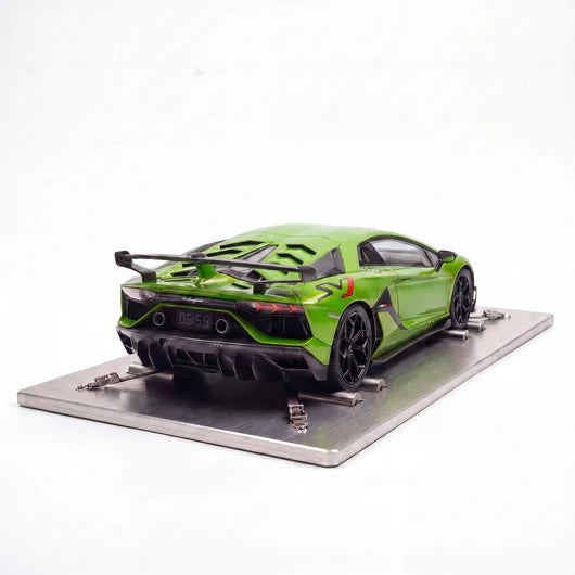 Lamborghini Aventador SVJ Miniatur-Wecker